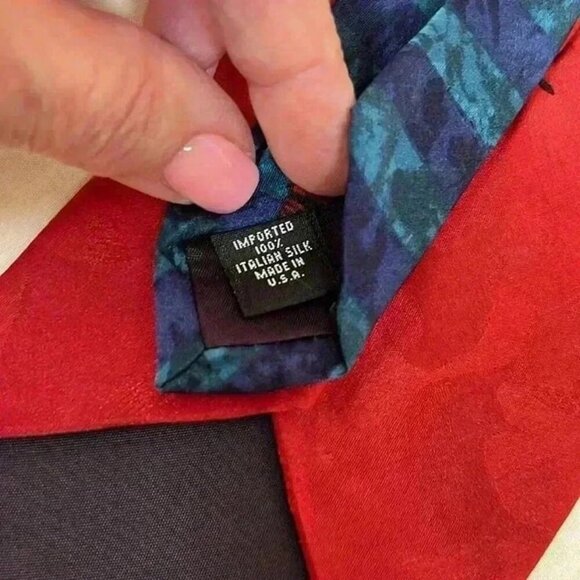 SURREY MENS NECKTIE RED BLUE 100% SILK TIE - Picture 9 of 11